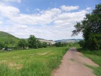 Blick Richtung Saarburg, Hintergrund Ockfen